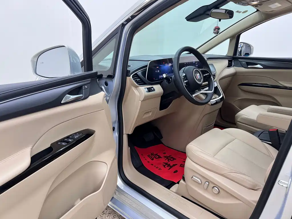 Buick GL8 New Energy 2025 — фото 13