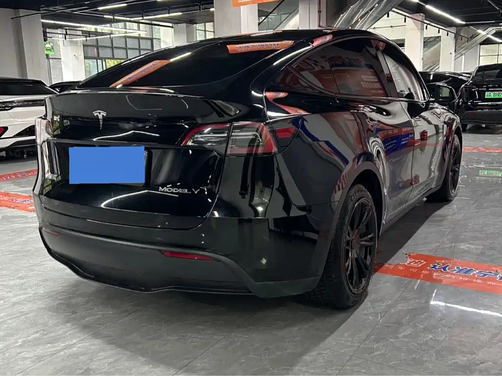Tesla Model Y 2022 — фото 5