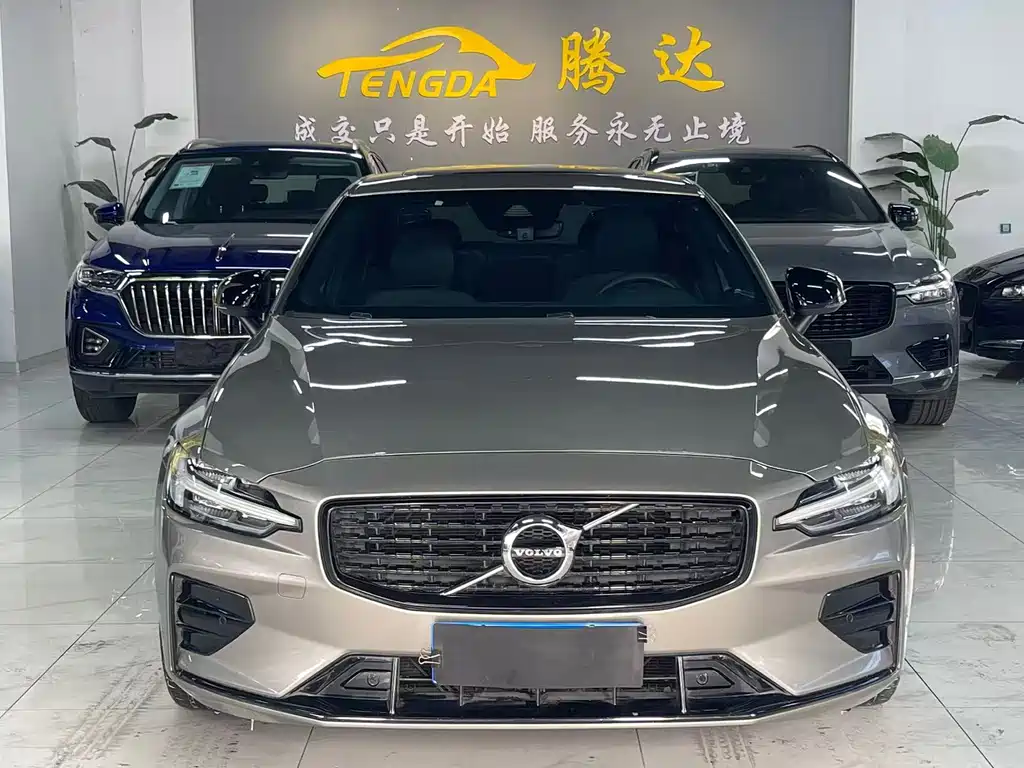 Volvo S60 2021 — фото 2