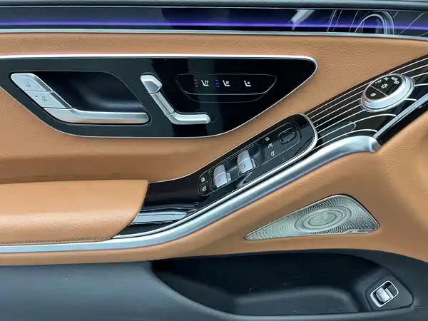 Mercedes-Benz S-Class 2024