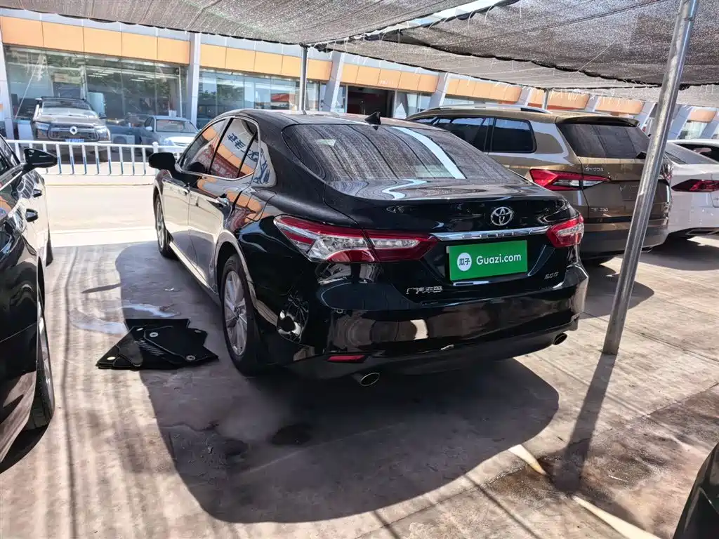 Toyota Camry 2022 — фото 10