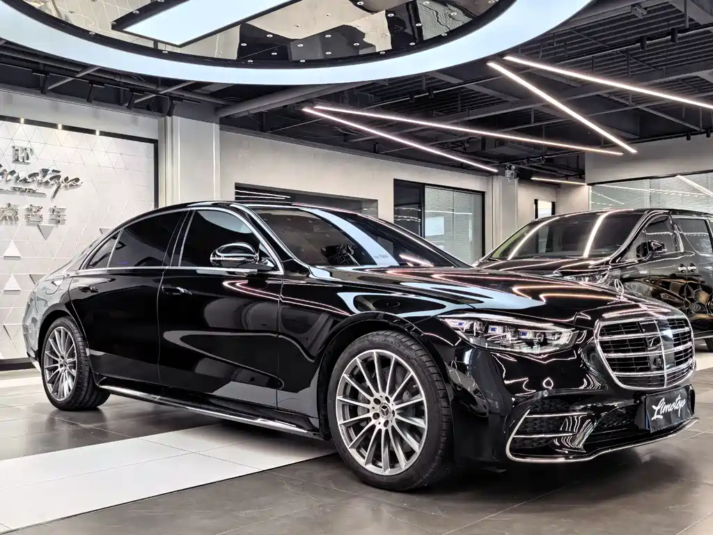 Mercedes-Benz S-Class 2025 — фото 1