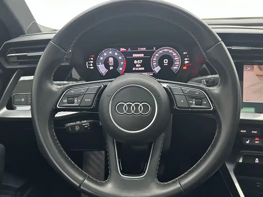 Audi A3 2023 — фото 12