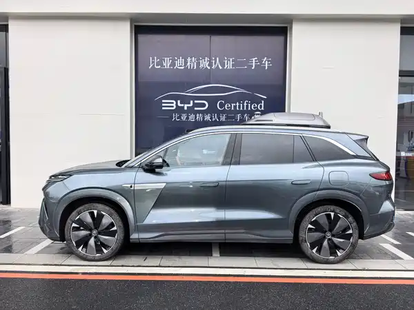 BYD Tang L 2025