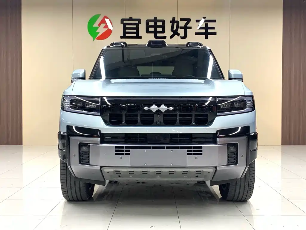 Fang Cheng Bao Leopard 8 2024