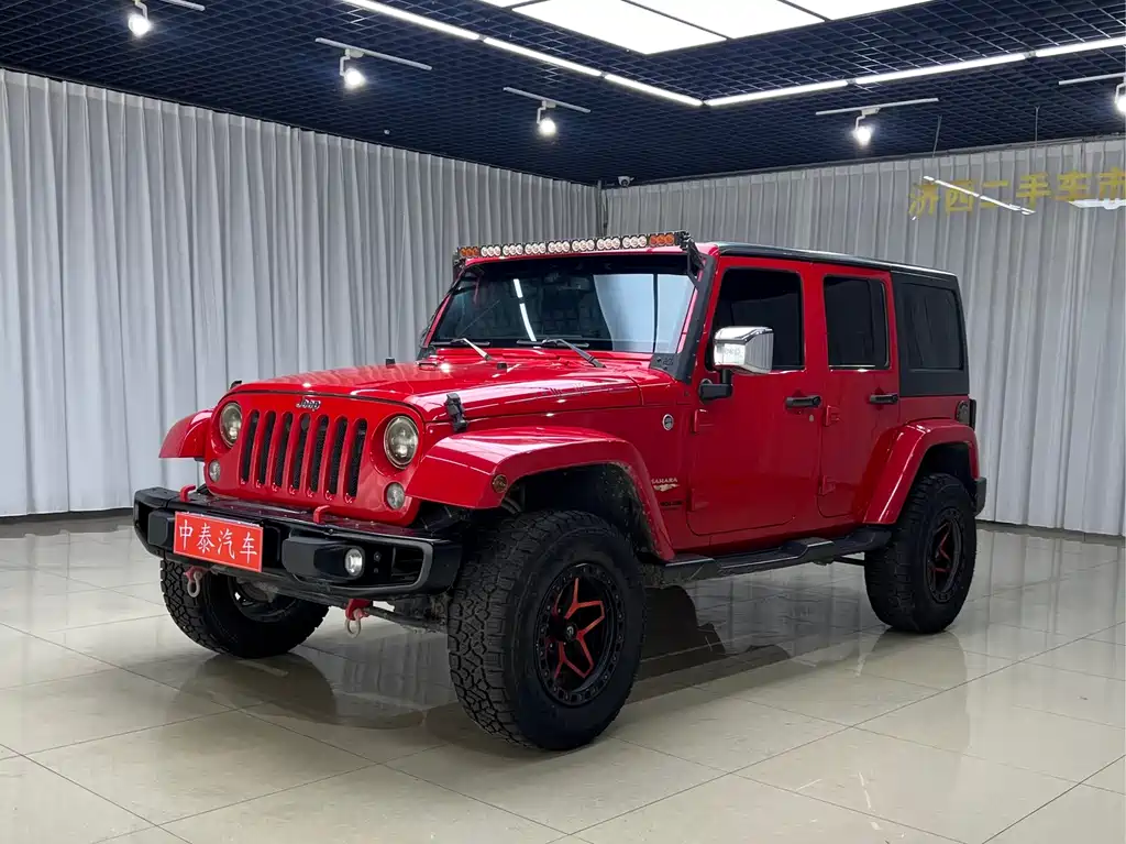 Jeep Wrangler 2015 — фото 1