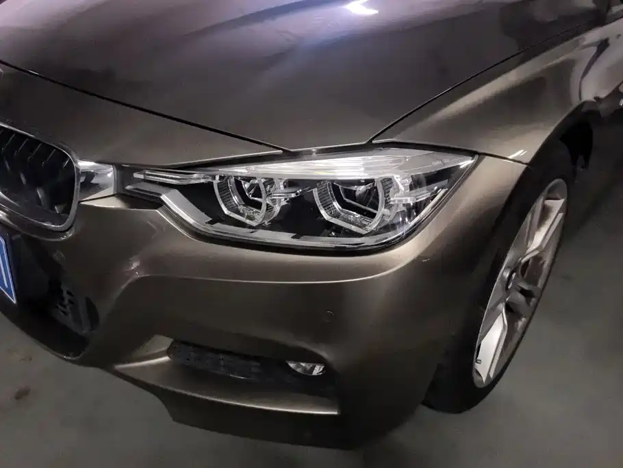 BMW 3 Series 2018 — фото 5