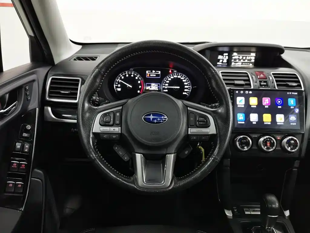 Subaru Forester 2017 — фото 11