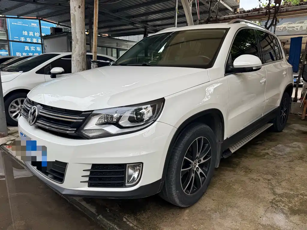 Volkswagen Tiguan 2016 — фото 1