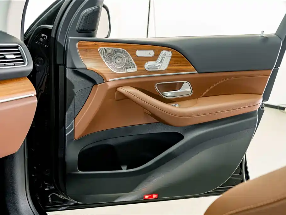 Mercedes-Benz GLE 2025 — фото 17