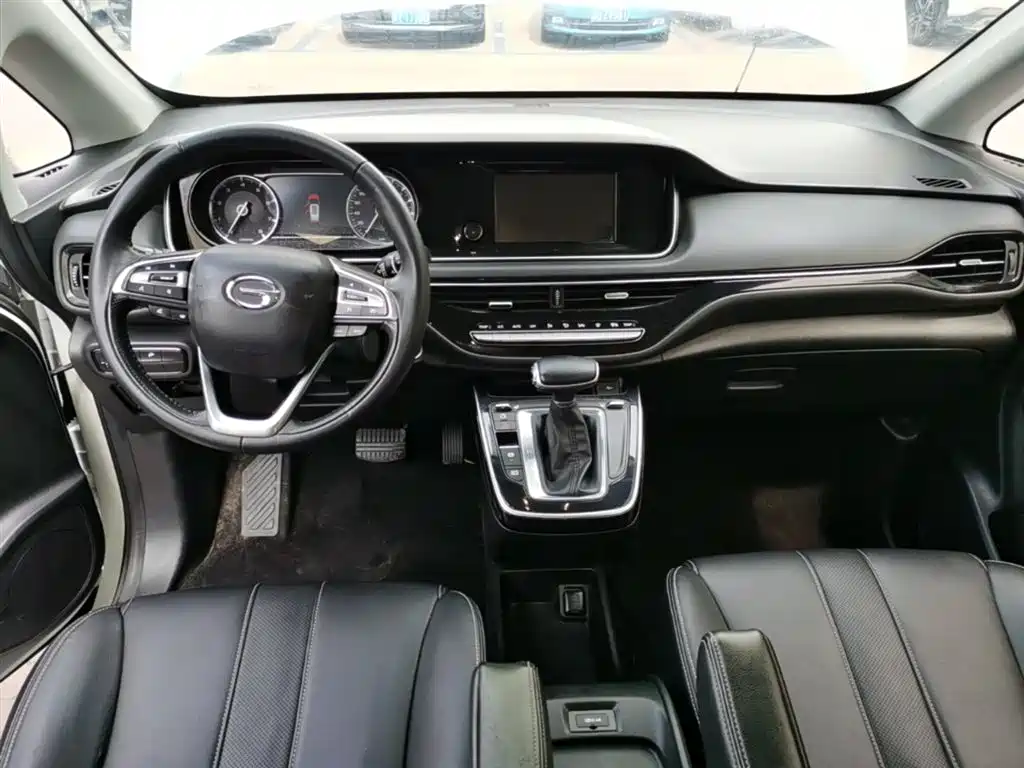 GAC Motor Trumpchi M6 2020 — фото 10