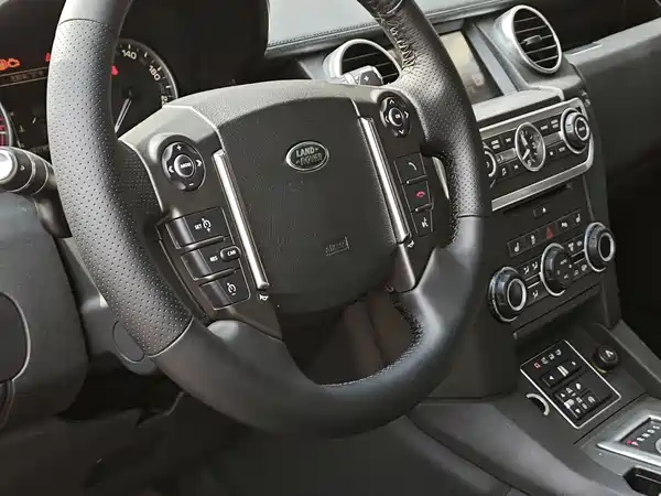 Land Rover Discovery 2016