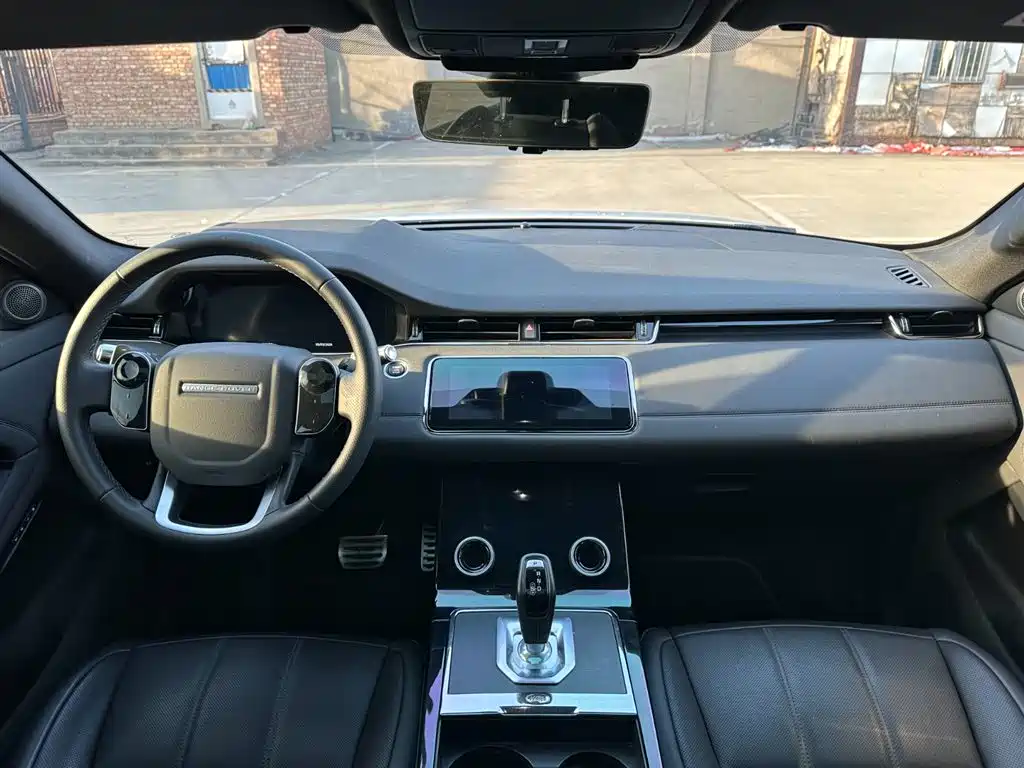 Land Rover Evoque 2020 — фото 11