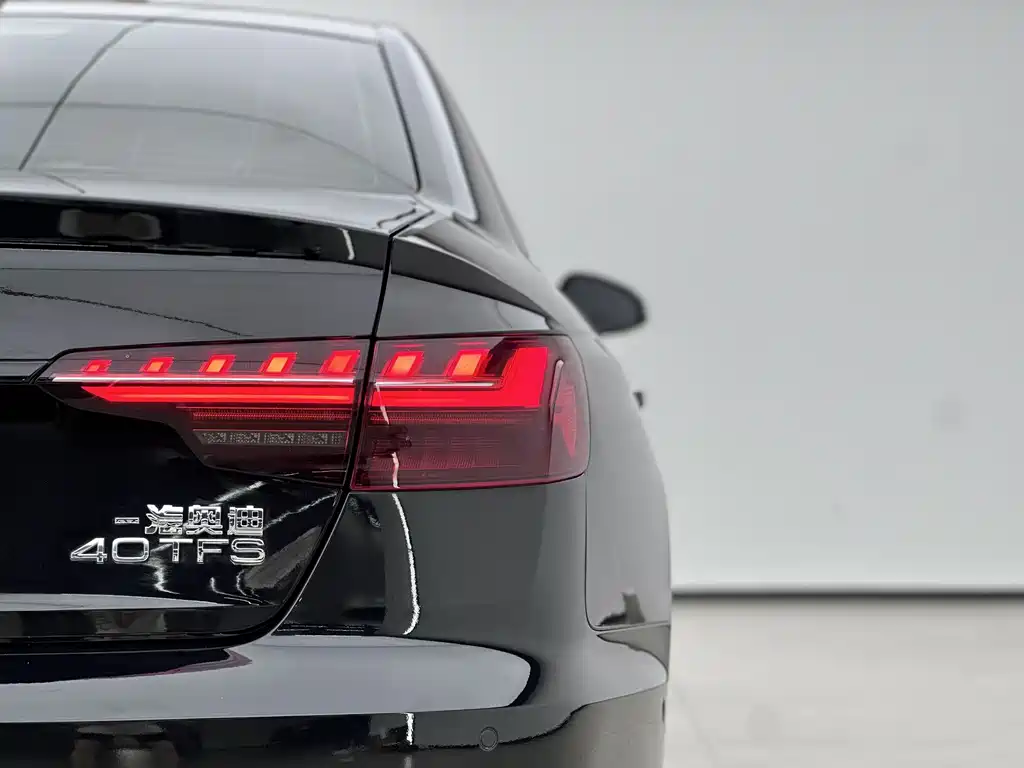 Audi A4L 2020 — фото 13