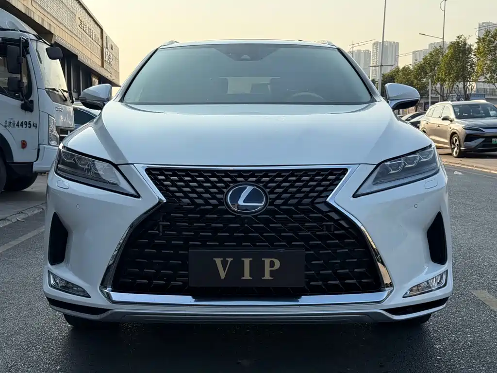 Lexus RX 2021