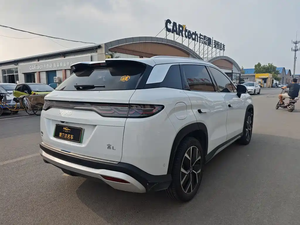BYD Song L DM-i 2024 — фото 9