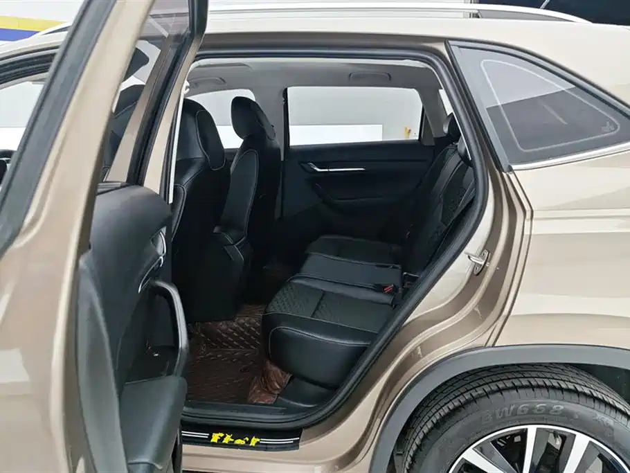 Skoda Kamiq 2020 — фото 11
