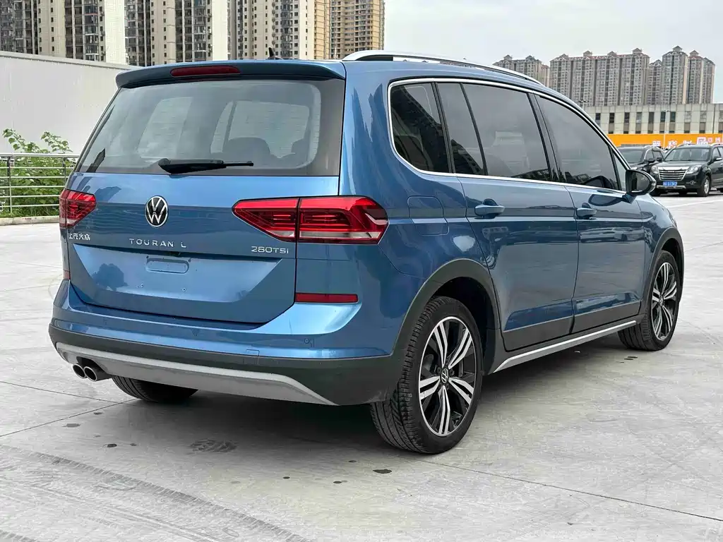 Volkswagen Touran 2021