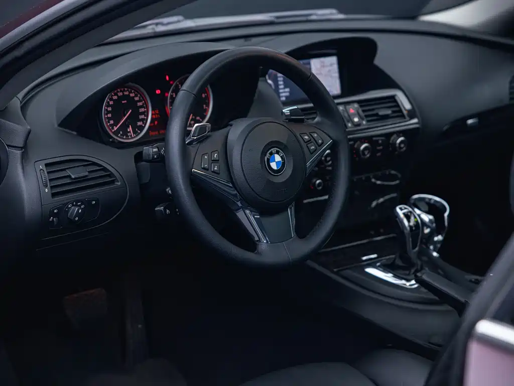 BMW 6 Series 2010 — фото 15