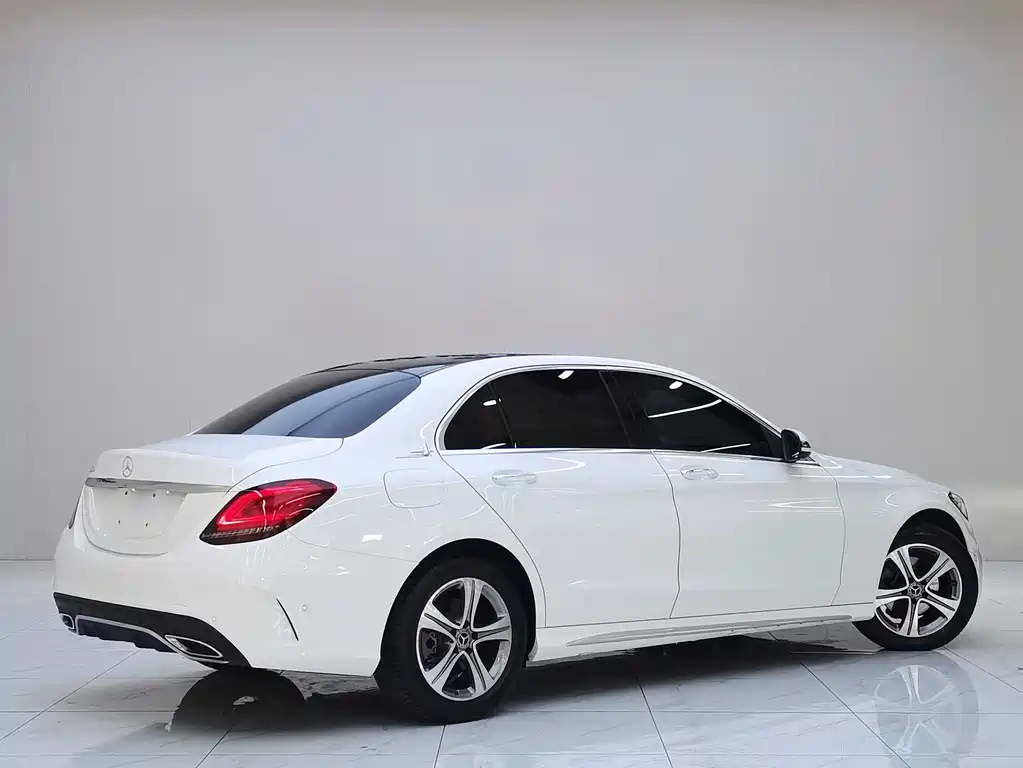 Mercedes-Benz C-Class 2021 — фото 4