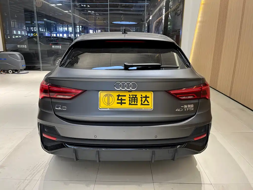Audi Q3 Sportback 2022 — фото 5