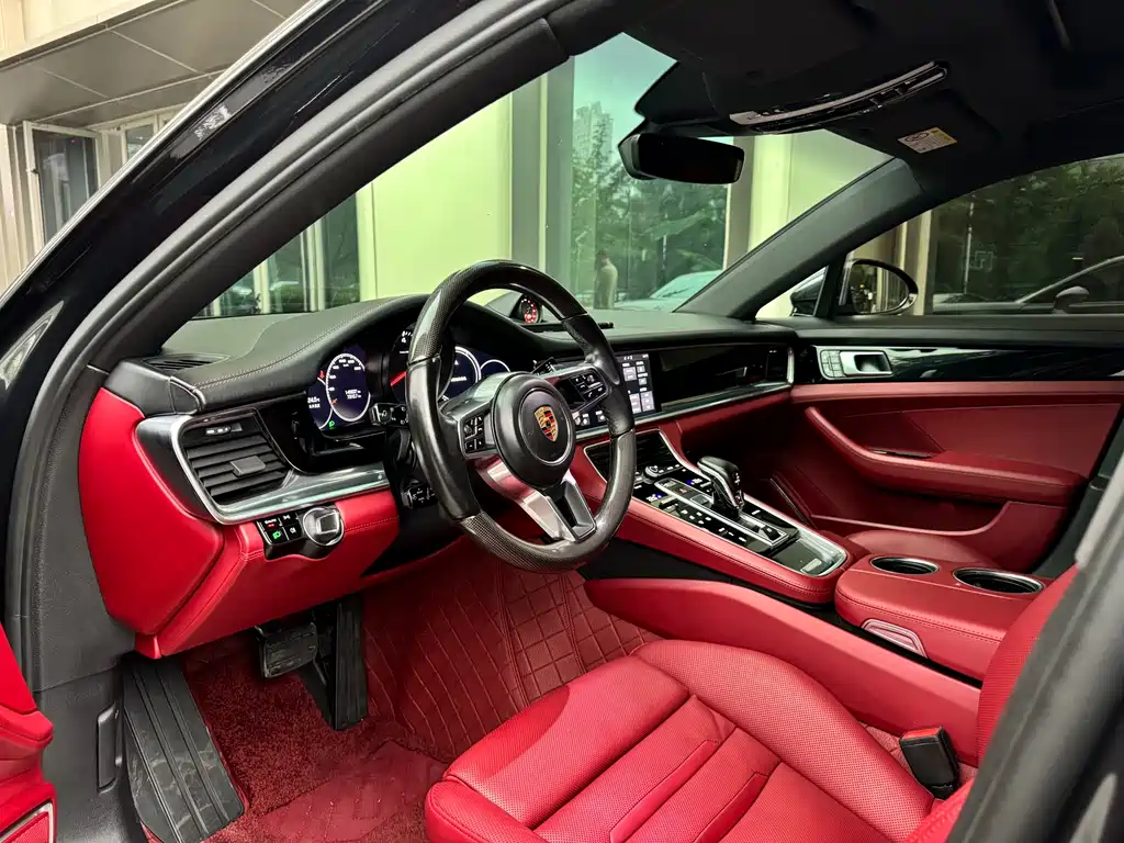 Porsche Panamera 2019 — фото 10