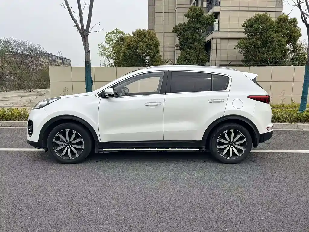 Kia KX5 2017 — фото 3