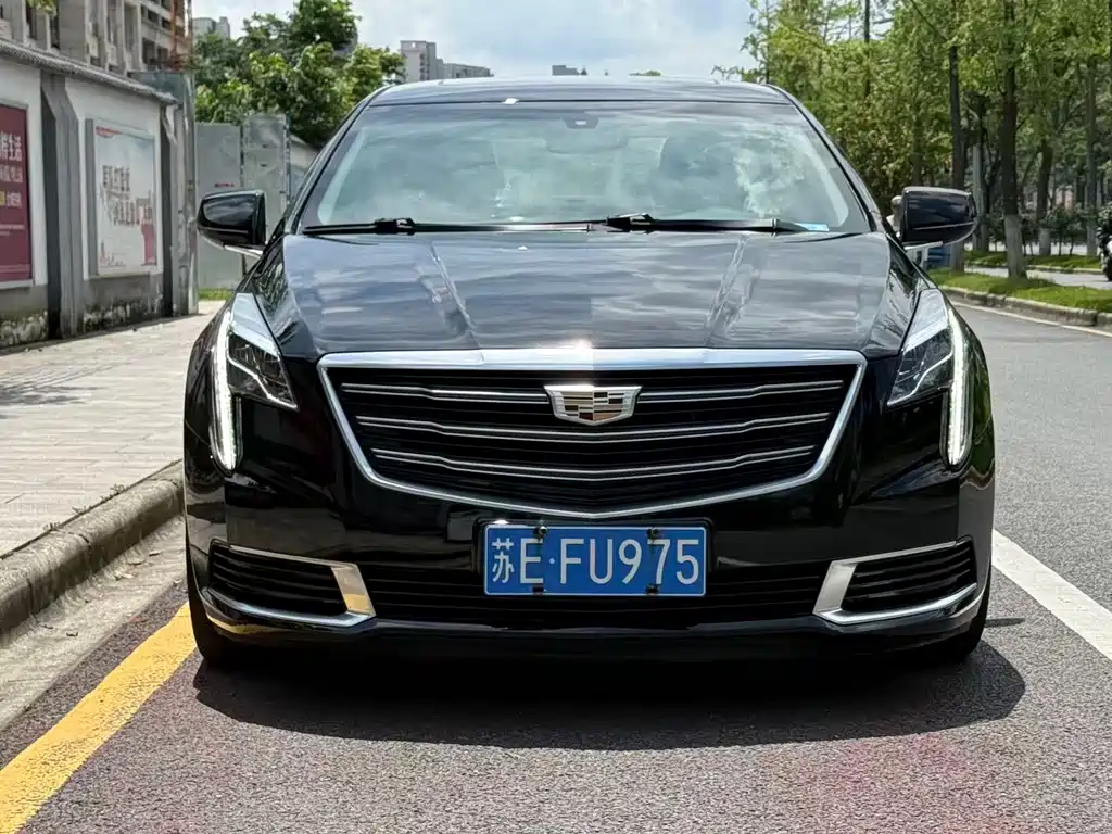 Cadillac XTS 2018 — фото 2