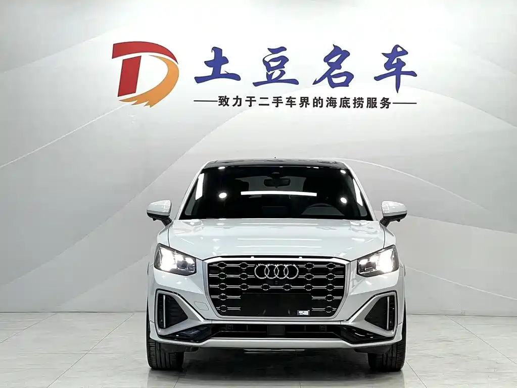 Audi Q2L 2023 — фото 2