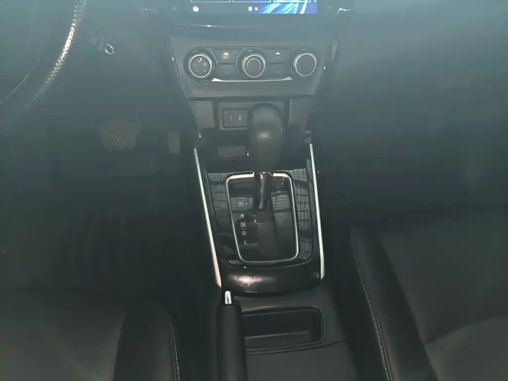 Nissan Sylphy 2020 — фото 14