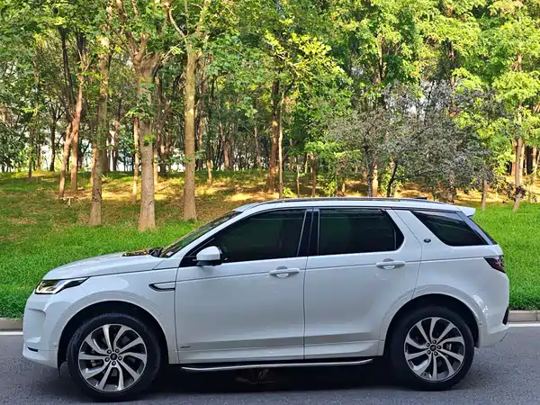 Land Rover Discovery Sport 2020