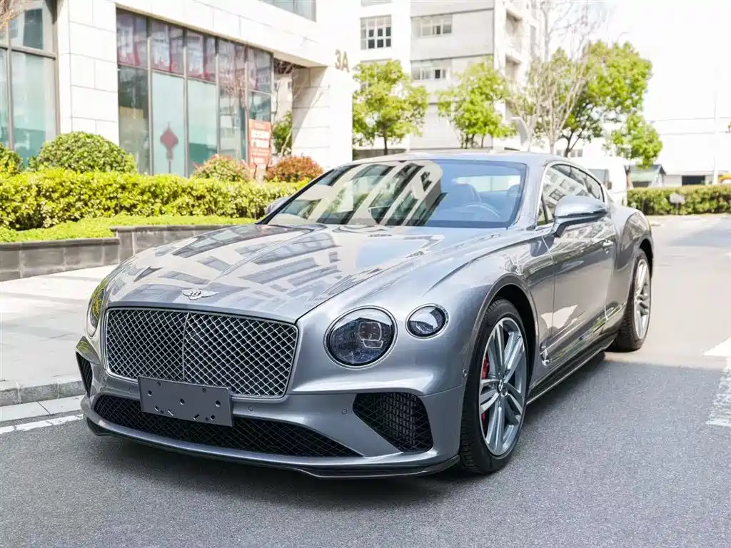 Bentley Continental 2023 — фото 1