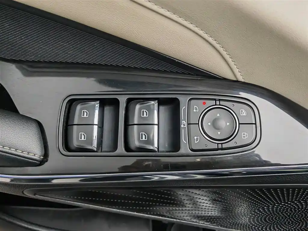 Haval H6 2021 — фото 9