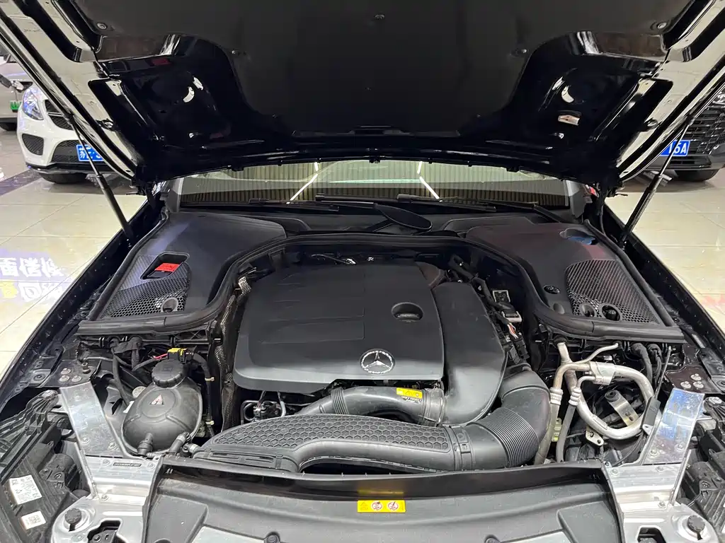 Mercedes-Benz E-Class 2022 — фото 26