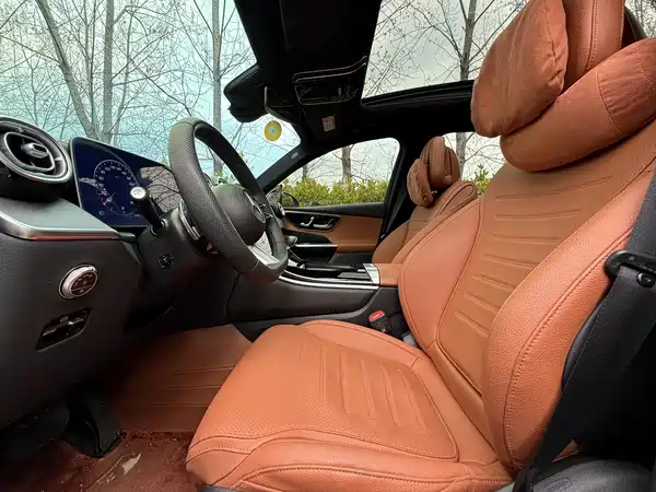 Mercedes-Benz GLC 2023