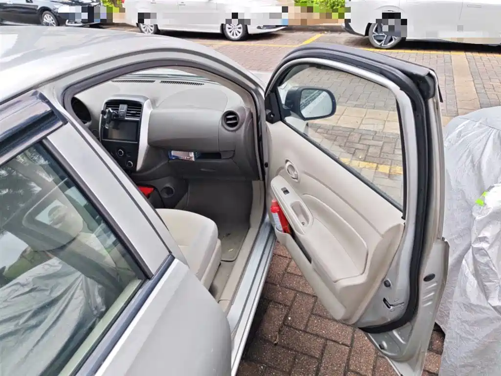 Nissan Sunny 2014 — фото 21