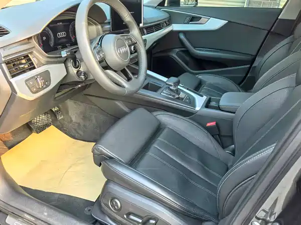 Audi A4L 2023