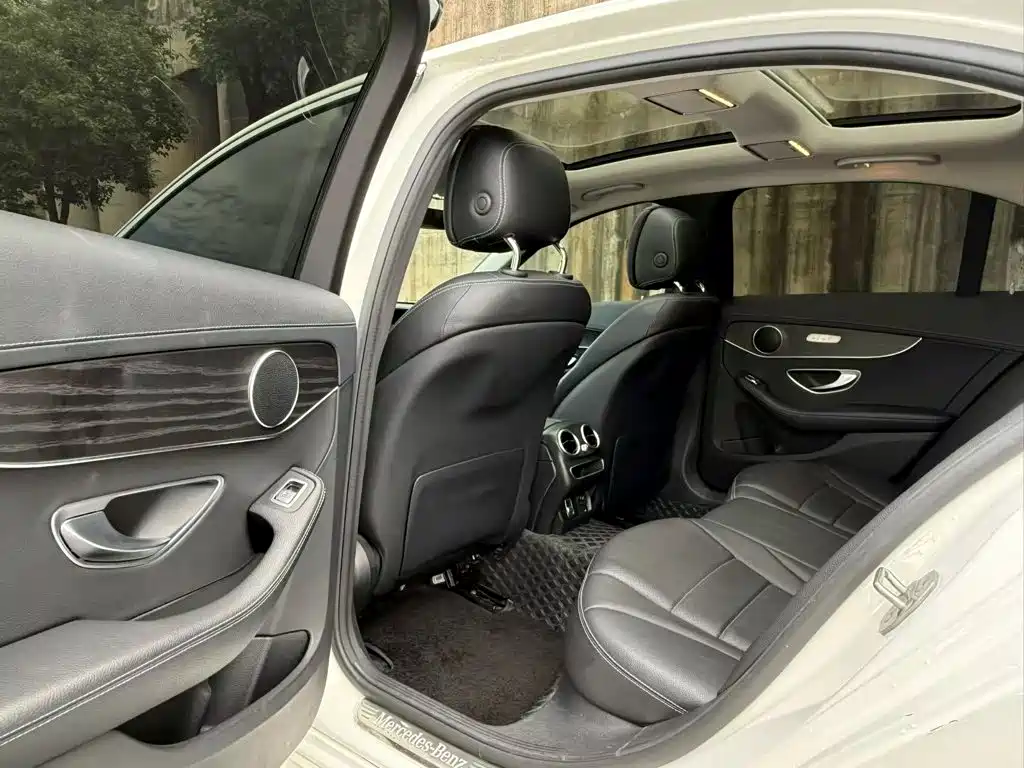 Mercedes-Benz C-Class 2022 — фото 14
