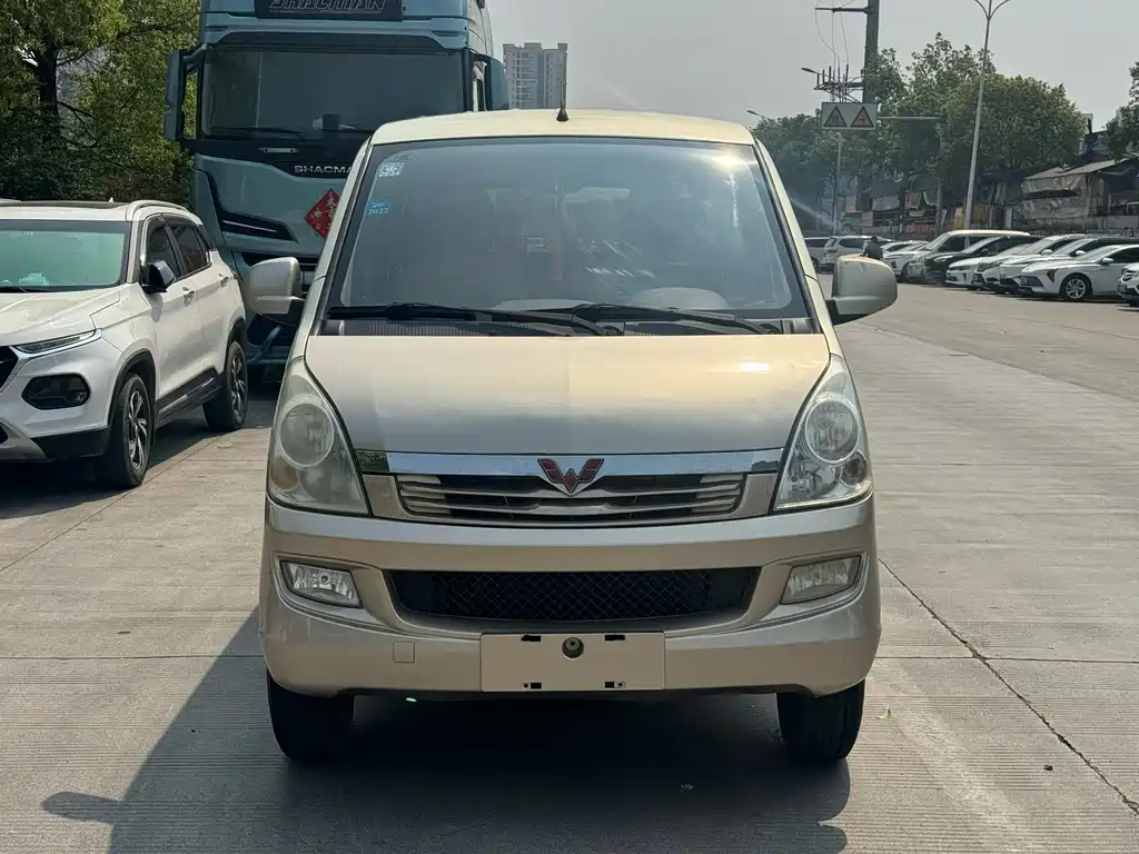 Wuling Rongguang 2016 — фото 2