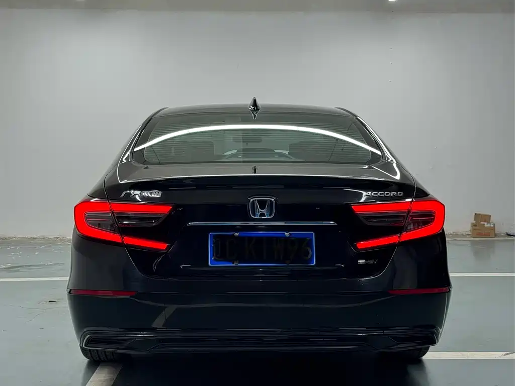 Honda Accord 2022 — фото 8