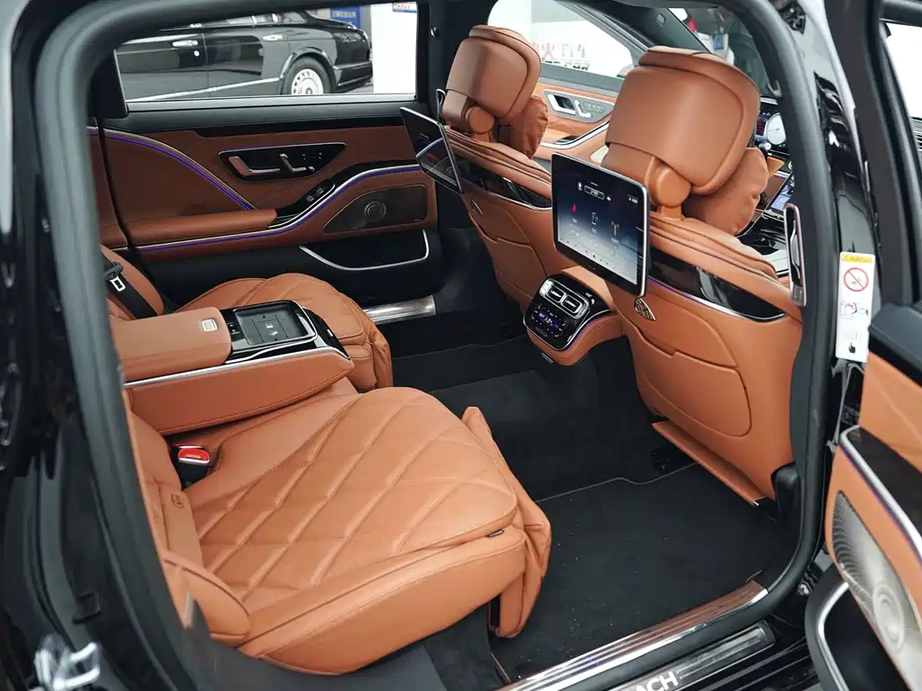 Mercedes-Benz S-Class 2024 — фото 12