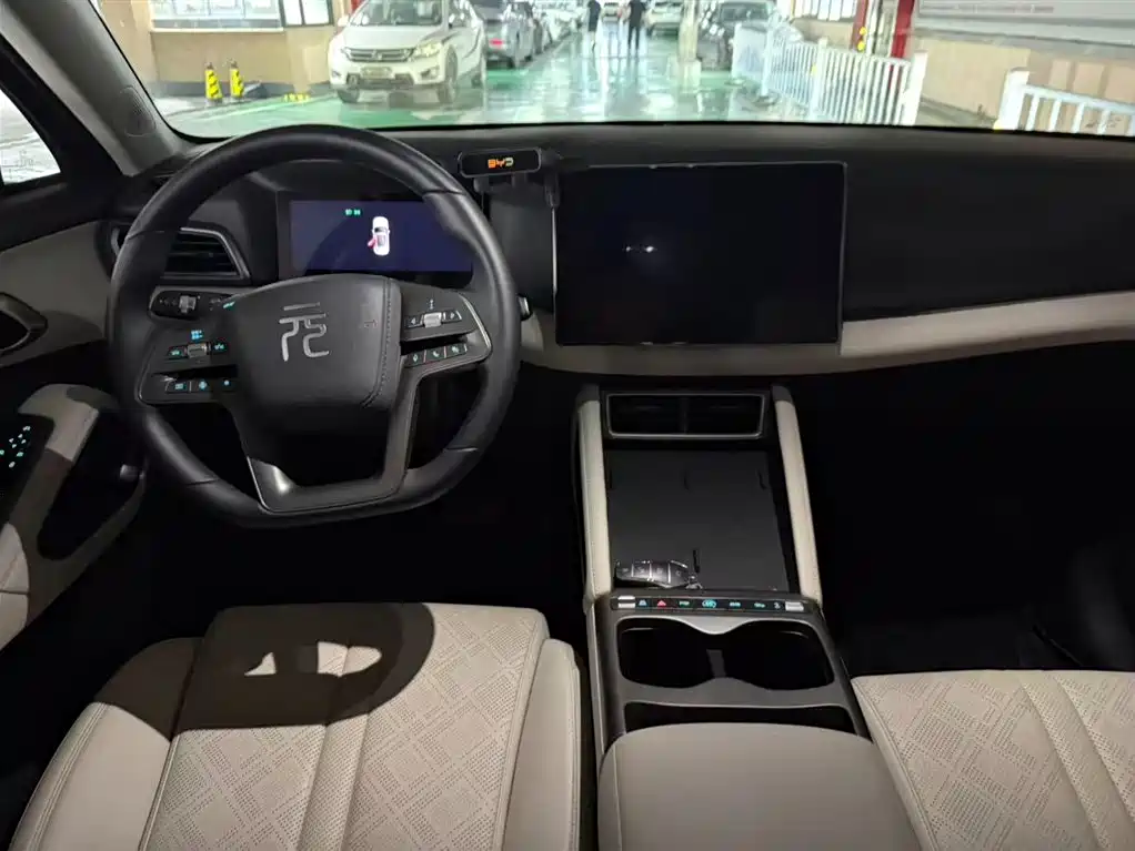 BYD Yuan UP 2025