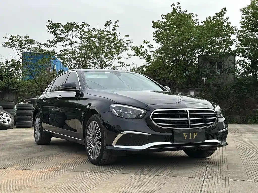 Mercedes-Benz E-Class 2023 — фото 3