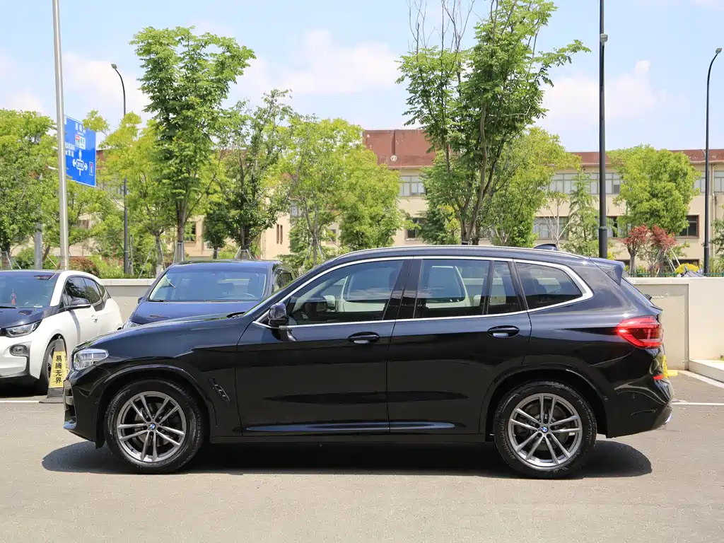 BMW X3 2020 — фото 17