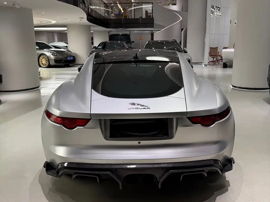 Jaguar F-TYPE 2019 — фото 6