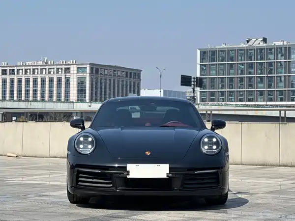 Porsche 911 2023