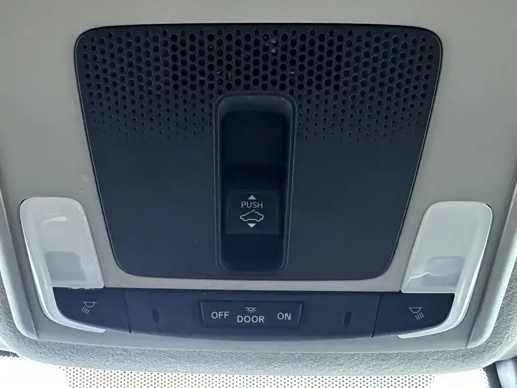 Honda Civic 2023 — фото 18