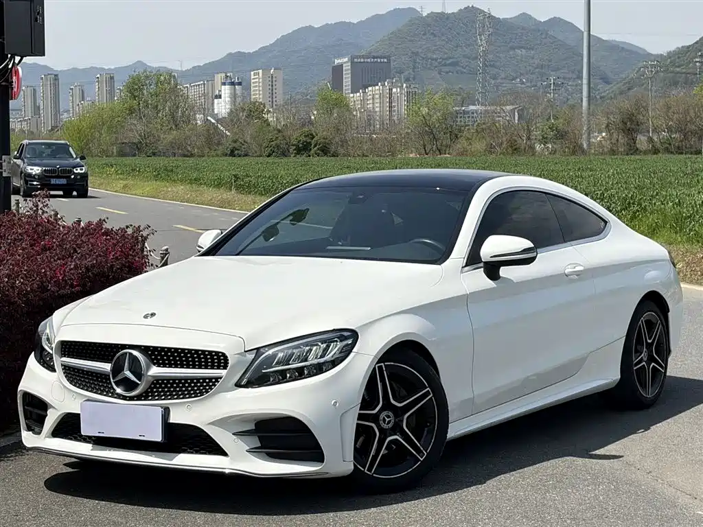Mercedes-Benz C-Class 2021