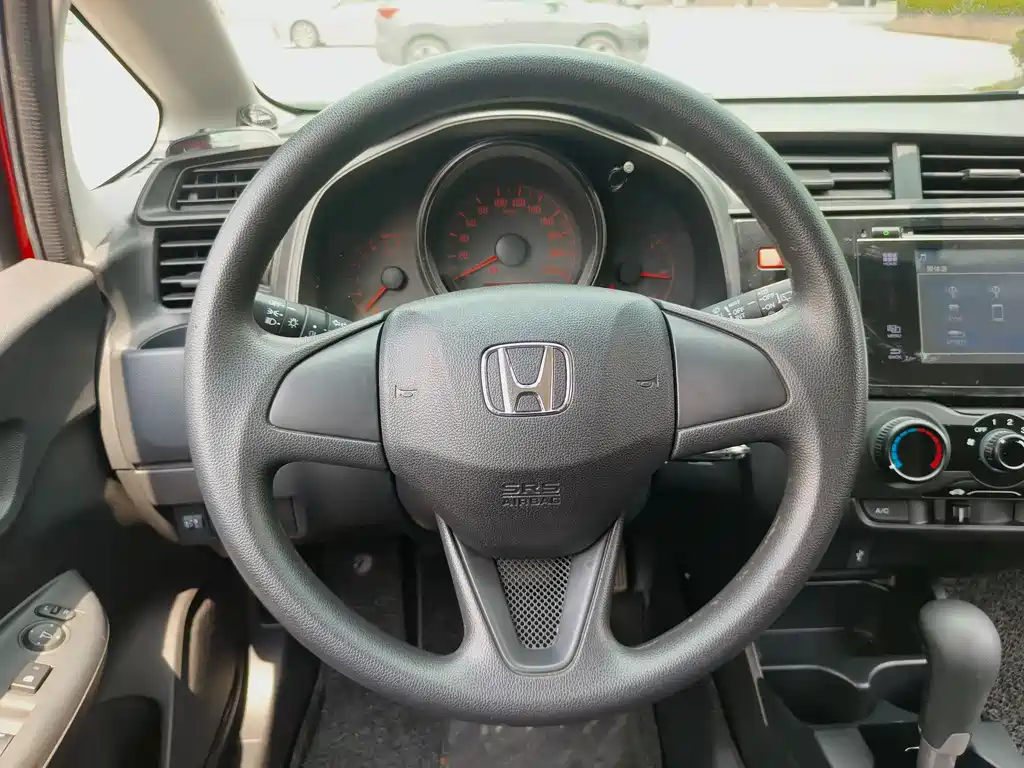 Honda Fit 2016 — фото 24