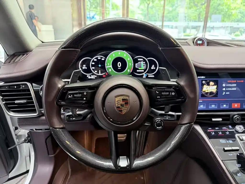 Porsche Panamera 2015 — фото 17